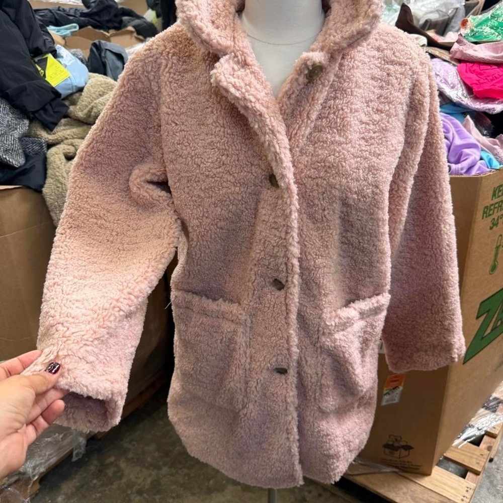 Cat & Jack girls' pink sherpa teddy coat in size XL